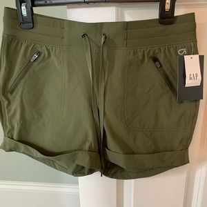 Gap DryFit Athleisure Shorts Size S